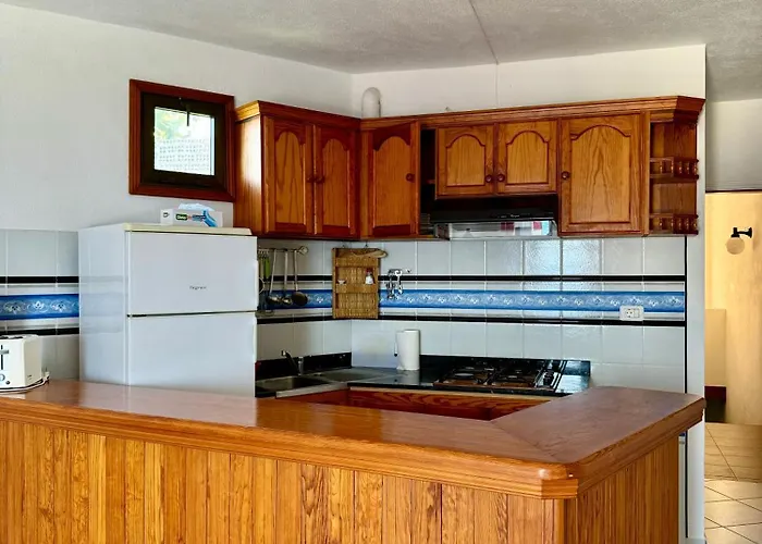 Mangos Mar E * بْوُرتو ناوُس